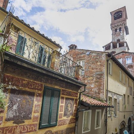Rooms Corte Delle Uova Centro Storico Piazza San Michele Lucca Exterior photo
